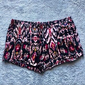 LIKE NEW Casual Drawstring Boho Shorts